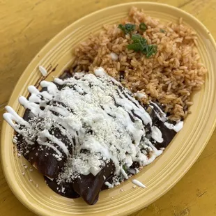 Monday Special: Mole Enchiladas - IG: @nelson_eats