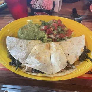 Spinach and chicken quesadilla