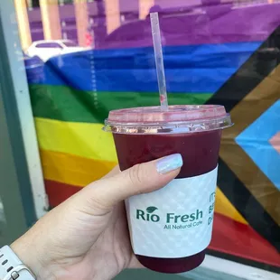 Açaí strawberry refresher