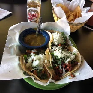 Best street tacos in Como!! Pork and pineapples are the best!!  This is by far the best Mexican Resturant in Columbia!!