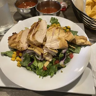 Chicken chipotle salad