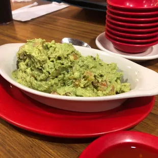Large (shareable) guacamole. #Mmmmmm
