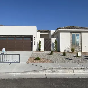 Courtyard Weave Gate