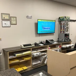 Mail-Print-Ship-Professional-Courteous-Friendly-Quick Service