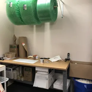 Mail-Print-Ship-Professional Packing