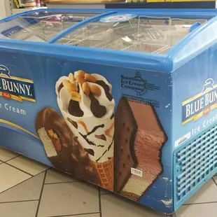 Treasure chest? I think the answer is "Yes!"