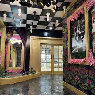 the entrance to the restaurant