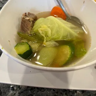 Sopa de Res con Arroz