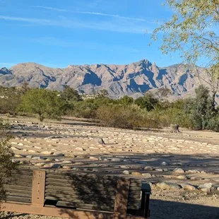 The surrounding area is relaxing and beautiful.