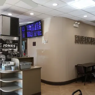 the interior of a fast food restaurant