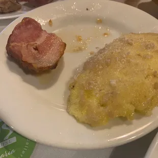 Chicken Breast Wrapped with Bacon Specialty &amp; Grilled Pineapple