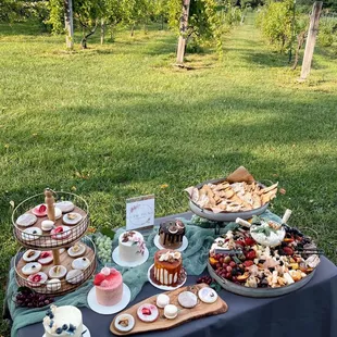 Winery glam picnic experience