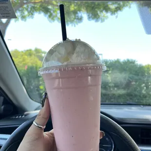 Strawberry banana smoothie