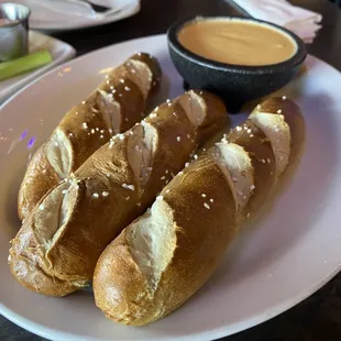 Beer cheese and pretzel bun appetizer.