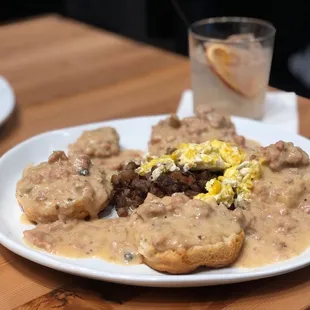 B&amp;G w/ Hash and scrambled egg