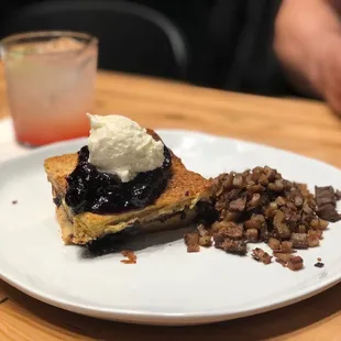 French Toast w/ Hash