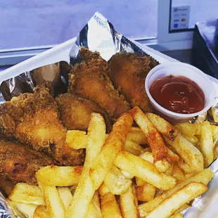 Down island wing plate