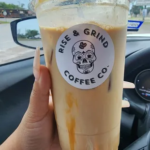 Iced Caramel Macchiato
