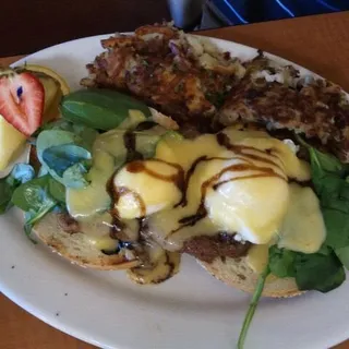 New York Steak Spinach & Benedict-Bagel