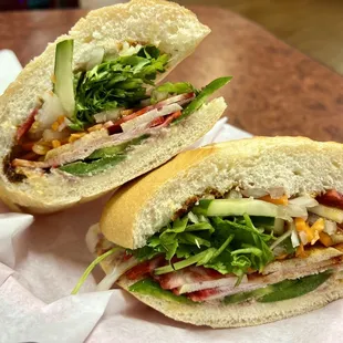 Special combo banh mi