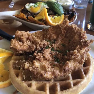 Crispy Fried Chicken & Waffle