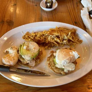 Fried Green Tomato Bene, Hashbrowns
