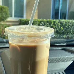 16 oz. iced dirty chai (2 shots) with oatmilk