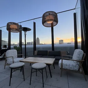 Corner seating area