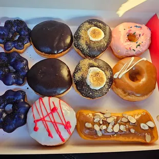 11 of my dozen, the 12th didn&apos;t fit lol
