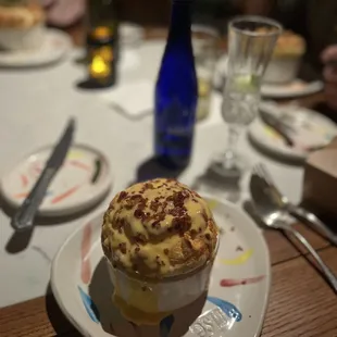 Mac n cheese soufflé
