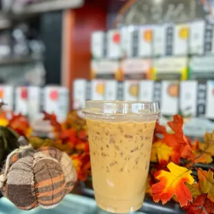 Rose Latte &amp; Fall vibes | www.moniquedao.com