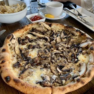 Funghi Pizza
