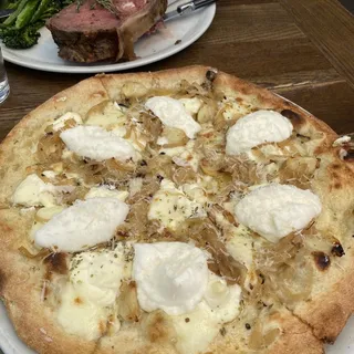 Quattro Formaggi Pizza