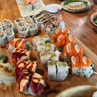 sushi, sashimi, sushi and sashimi, food
