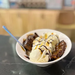 Brownie Sundae