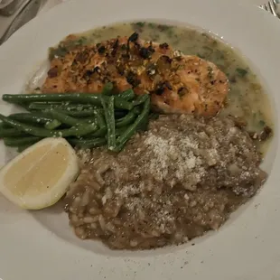 Salmon with mushroom risotto