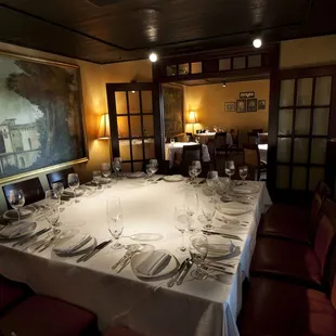 sushi and sashimi, interior