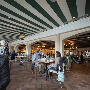 View of the restaurant (inside)