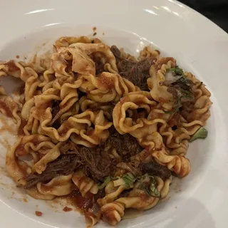Mafalda con Manzo Brasato