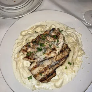 Fettuccine Alfredo with grilled chicken