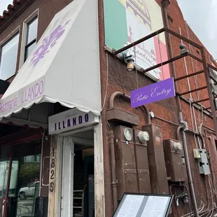 4/17/23 Exterior, entrance