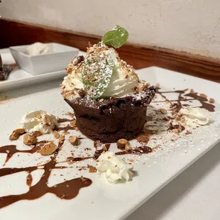 Torta Caprese | IG: @nomwithelaine