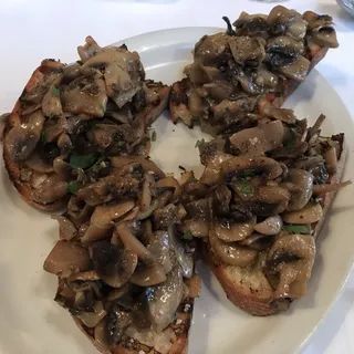 Crostini ai Funghi