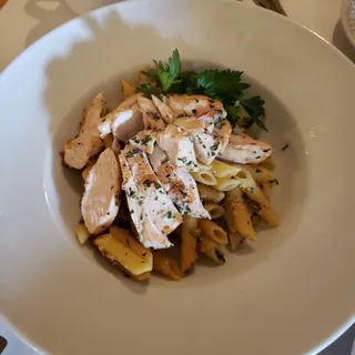 Penne Aglio Olio e Peperoncino