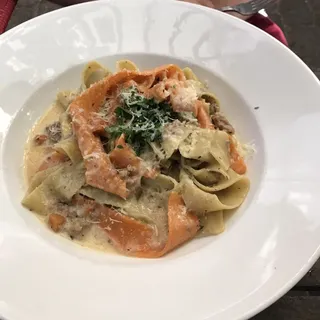 Pappardelle al Ragu di Vitello