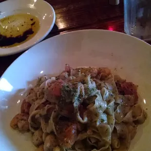 Shrimp and Scallop Pasta