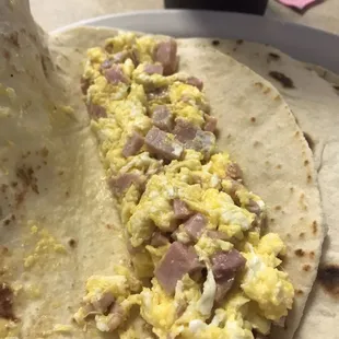 Ham and egg taco