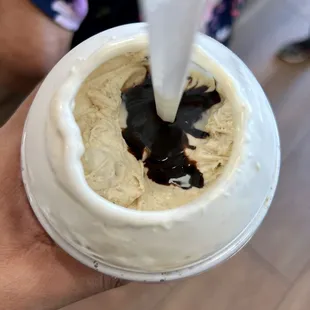 Concrete REESE'S Peanut Butter Mudslide