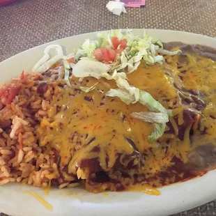 Tamale plate with red Chile.