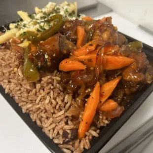 Brown Stew Chicken, Rice &amp; Peas, Rasta Pasta